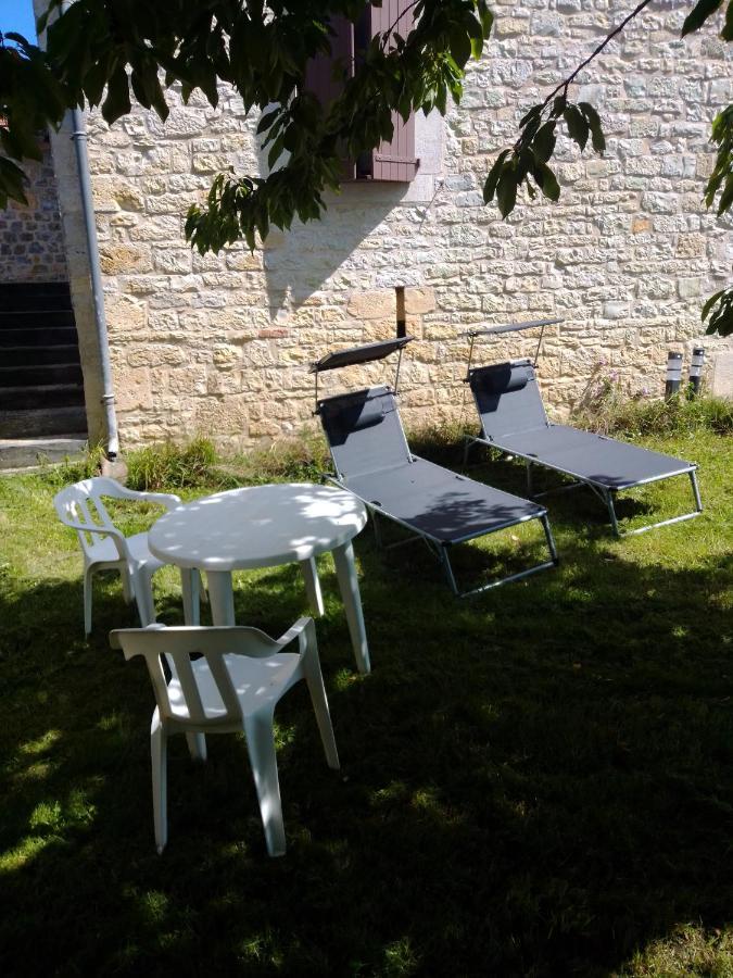 Chez La Marquise Bed and Breakfast Boissieres  Εξωτερικό φωτογραφία